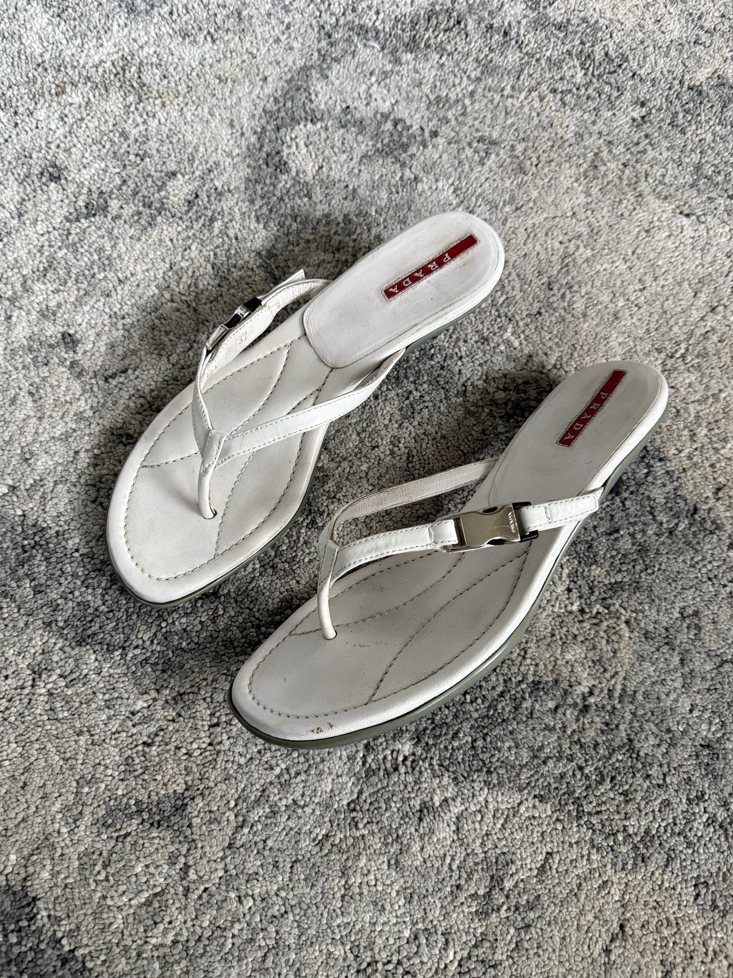 Prada 2000’s flip flop heels
