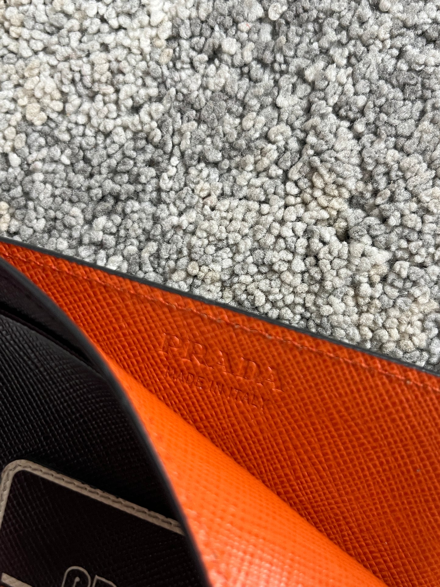 Prada 2018 leather card holder