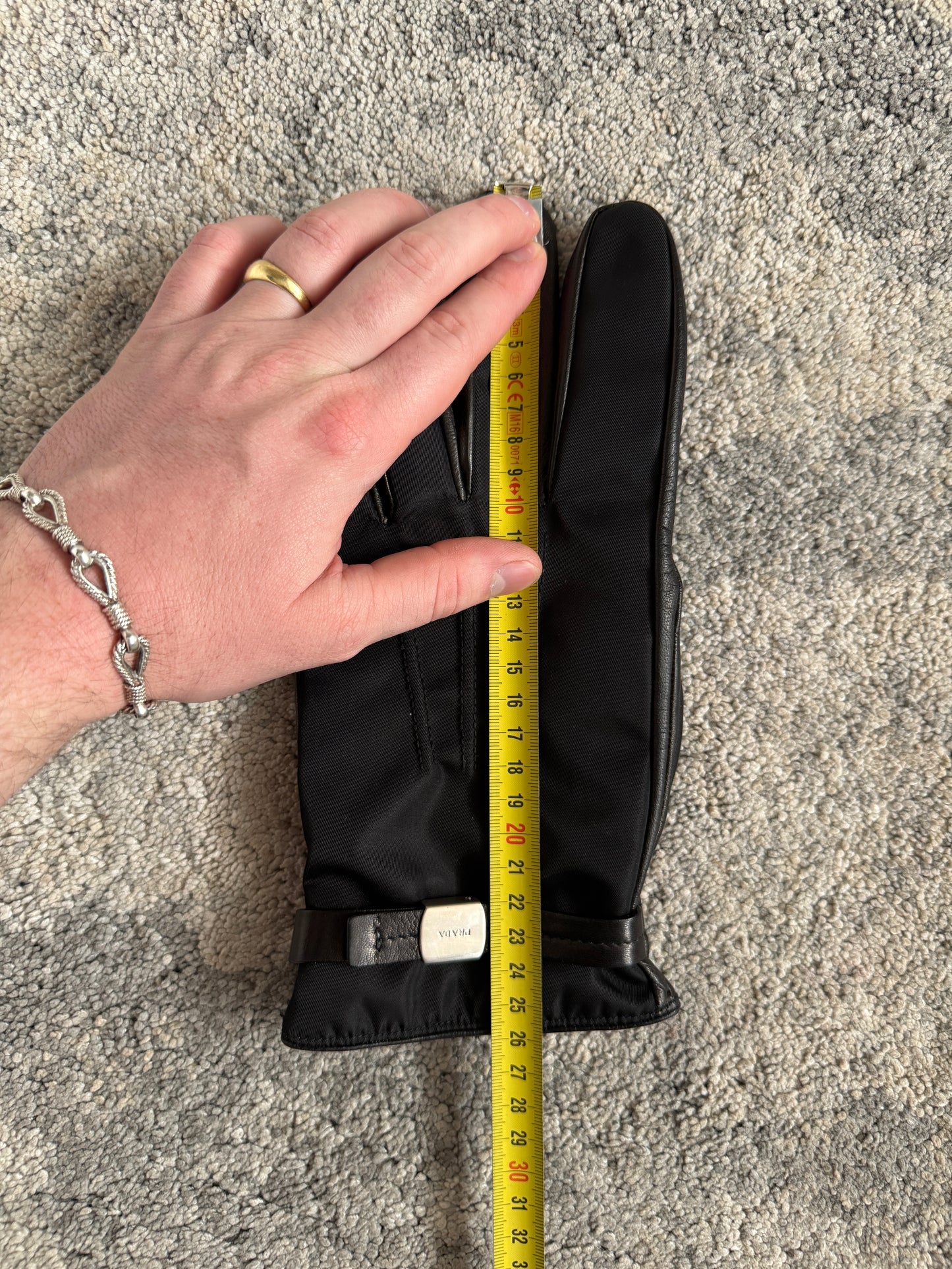 Prada 2000’s nylon & leather gloves with cashmere lining
