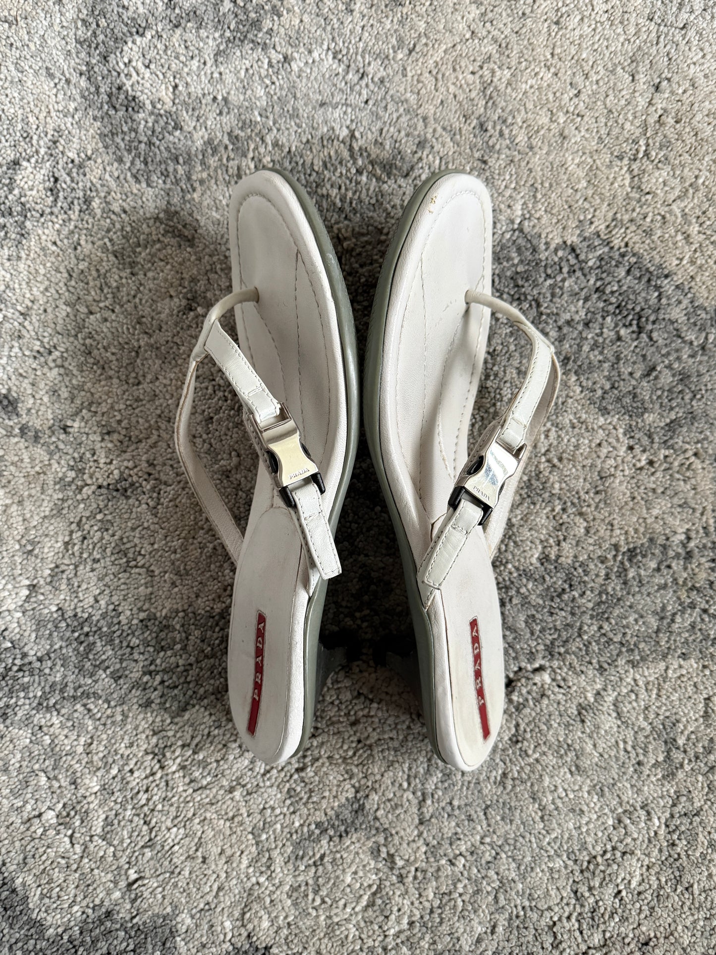 Prada 2000’s flip flop heels
