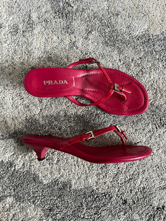 Prada 2000’s heels flip flop