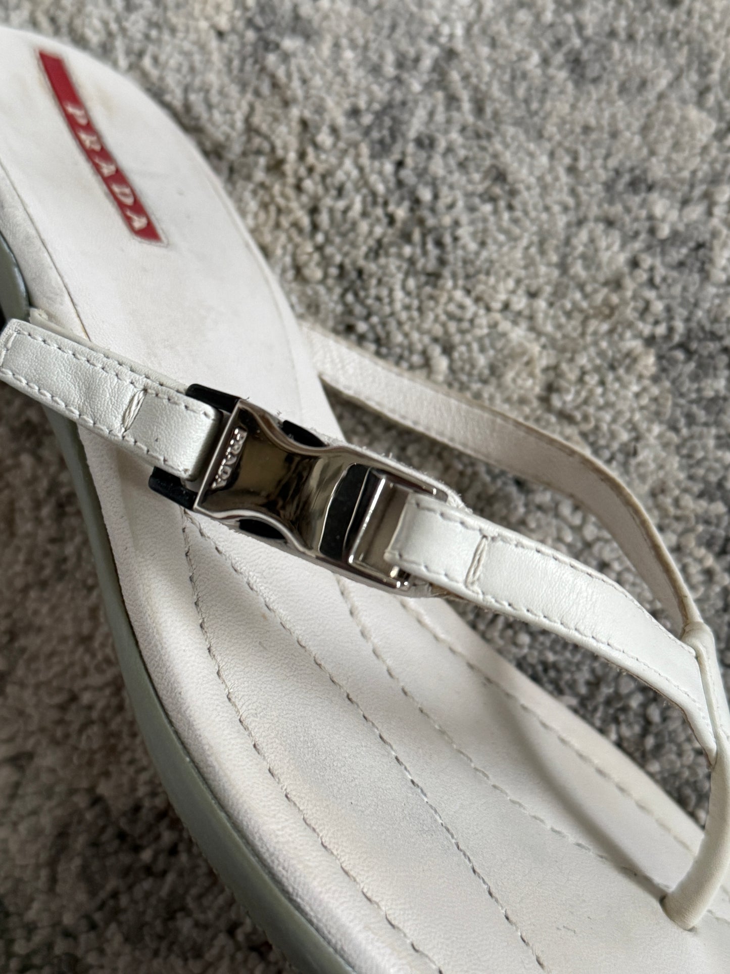Prada 2000’s flip flop heels