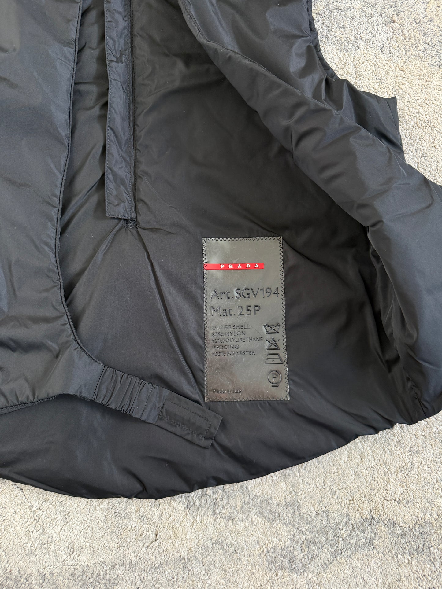 Prada FW1999 nylon padded convertible vest