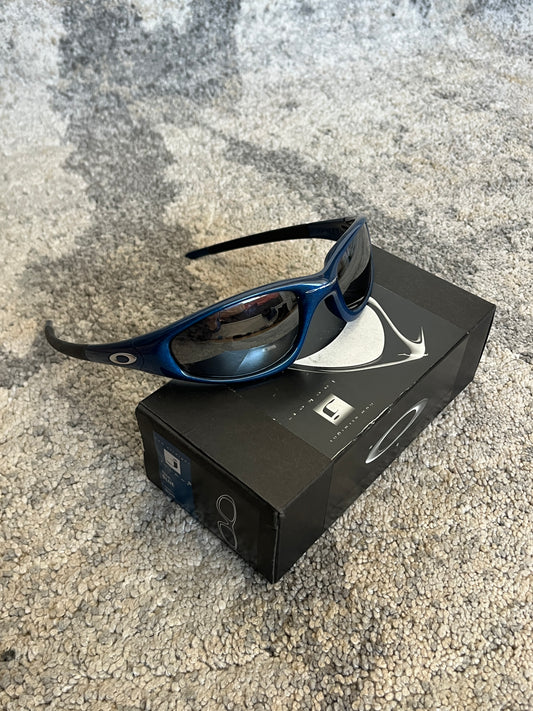 Oakley 2000's straight sunglasses