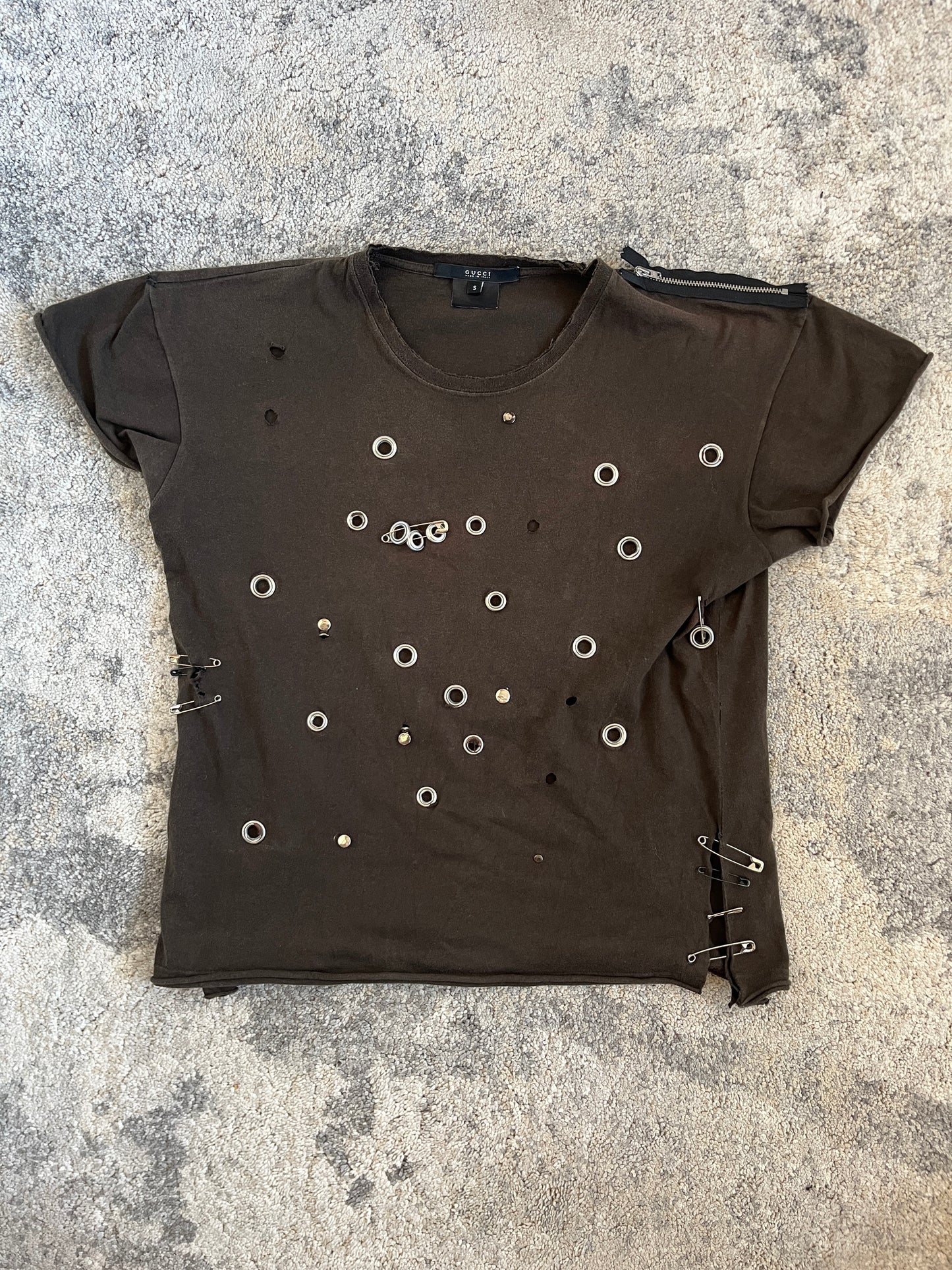 Gucci 2000's cotton perfored tee shirt