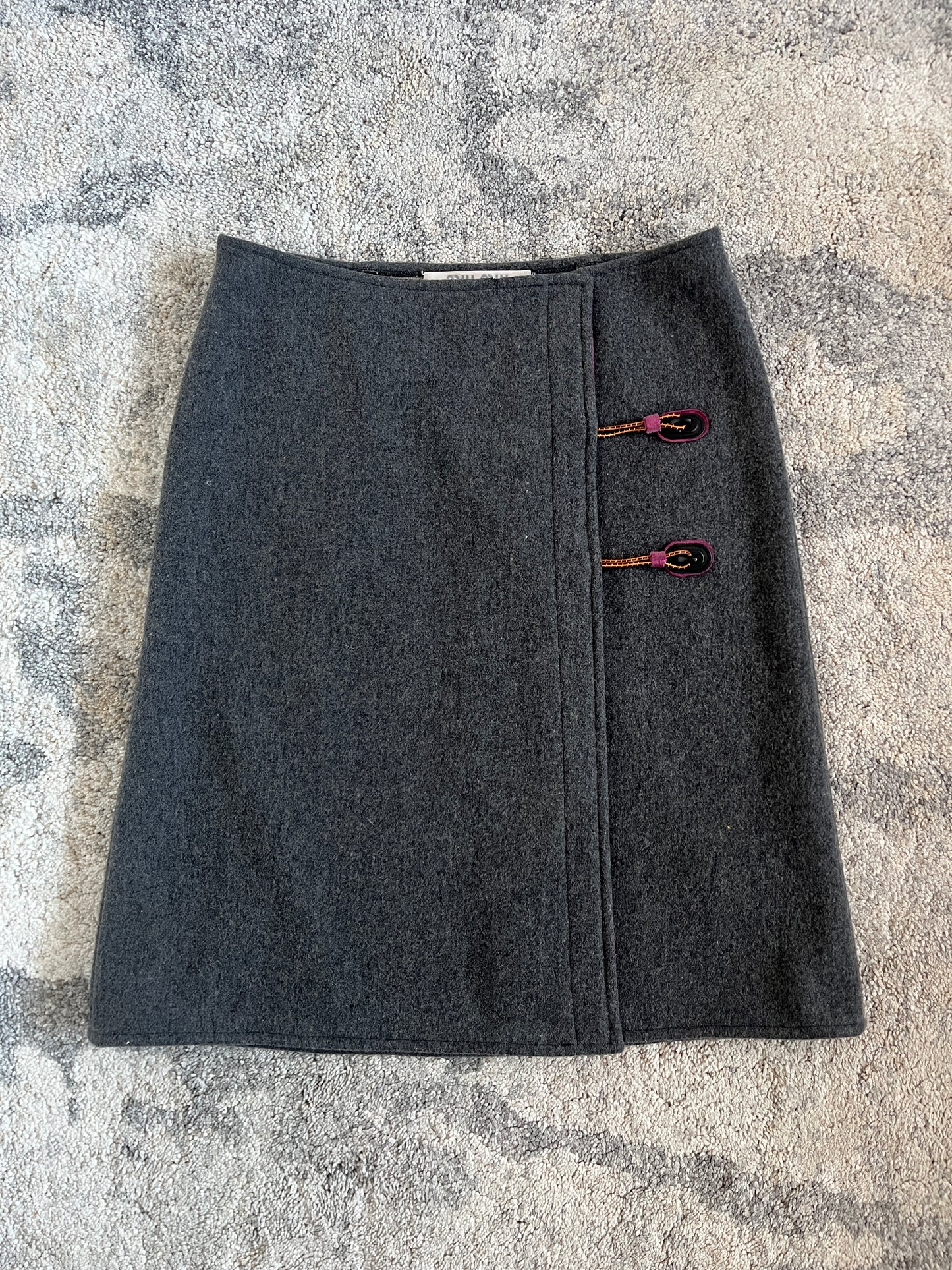 Miu Miu FW1999 wool skirt with elastic closure