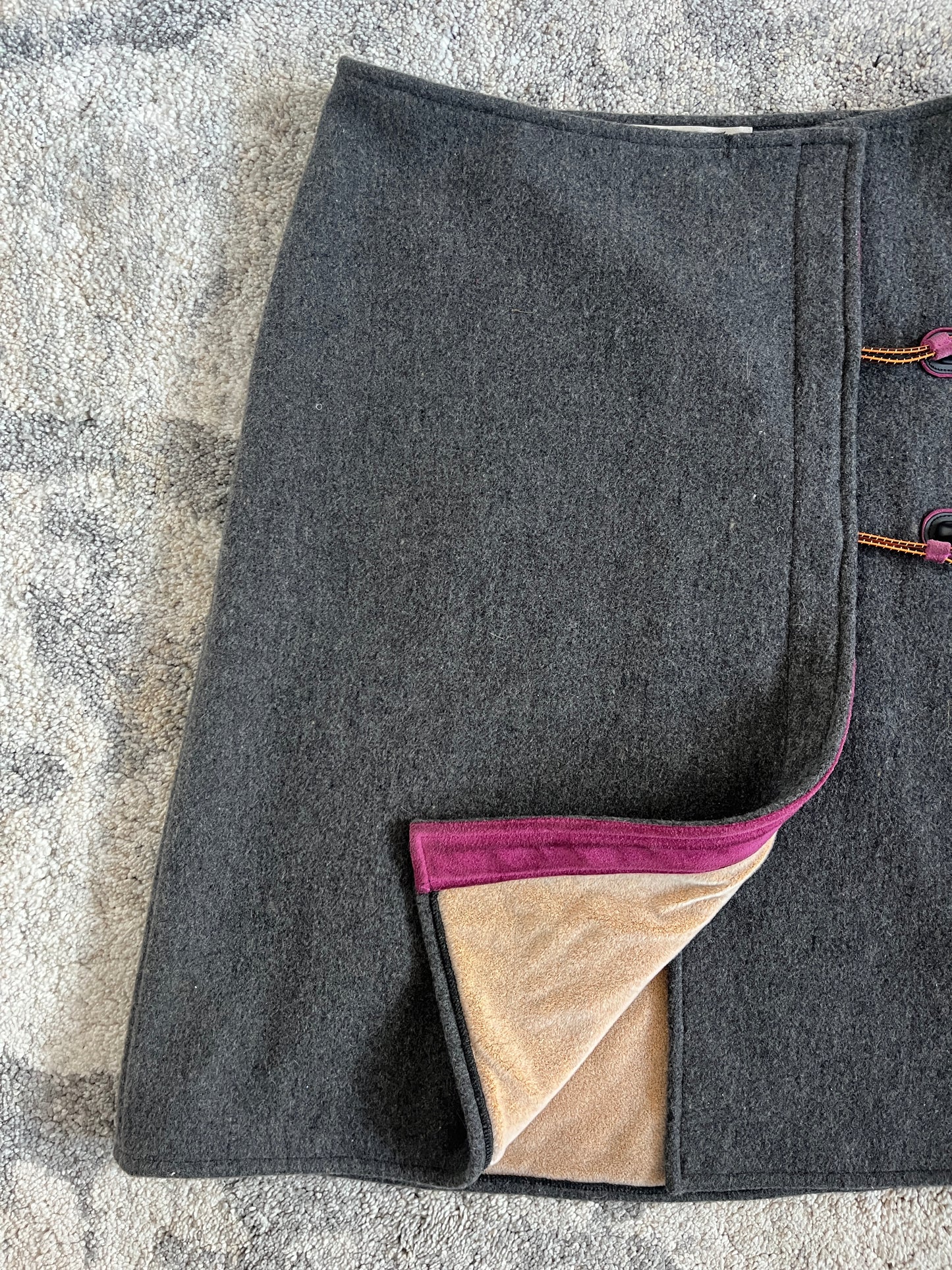 Miu Miu FW1999 wool skirt with elastic closure