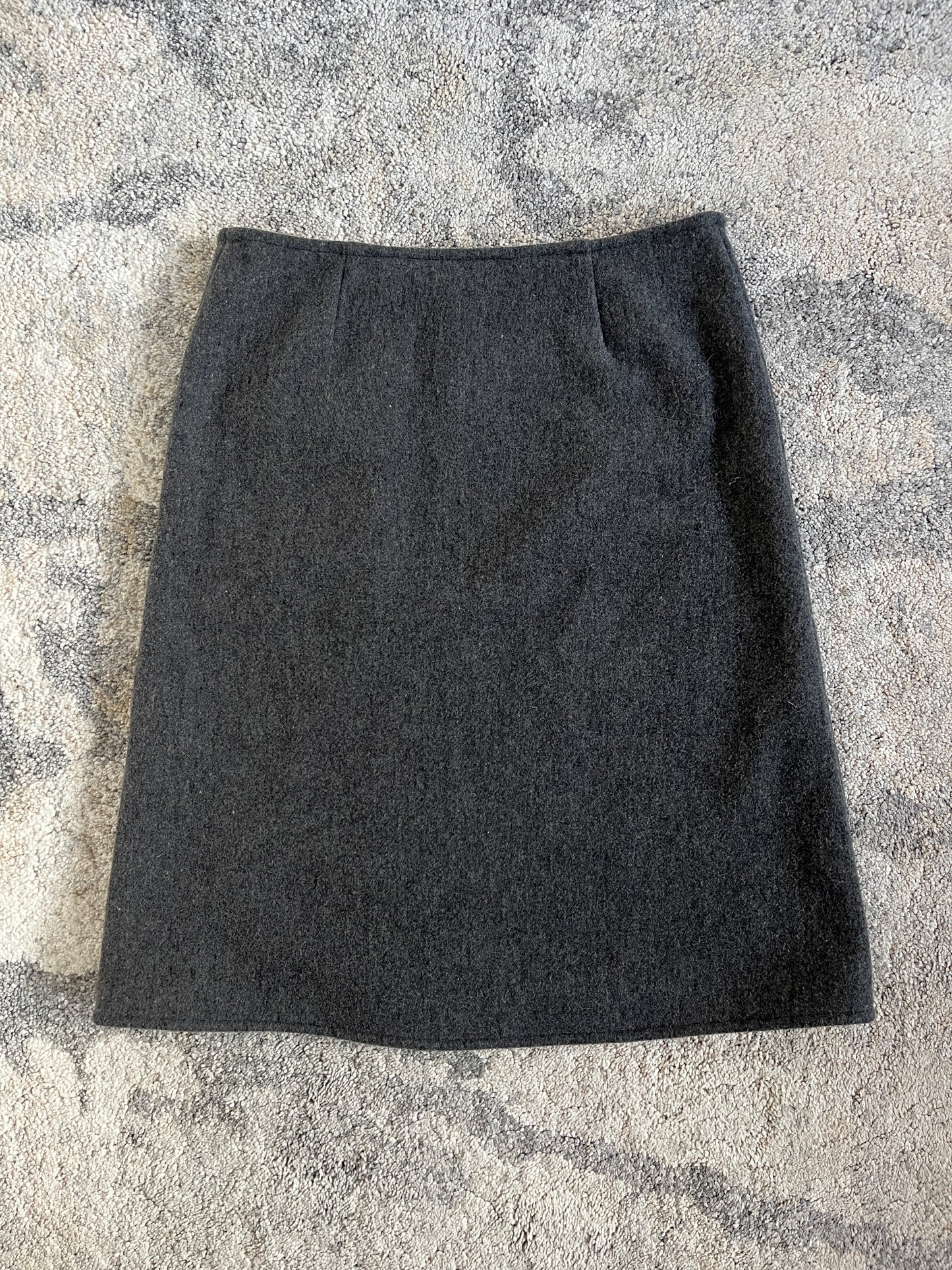 Miu Miu FW1999 wool skirt with elastic closure
