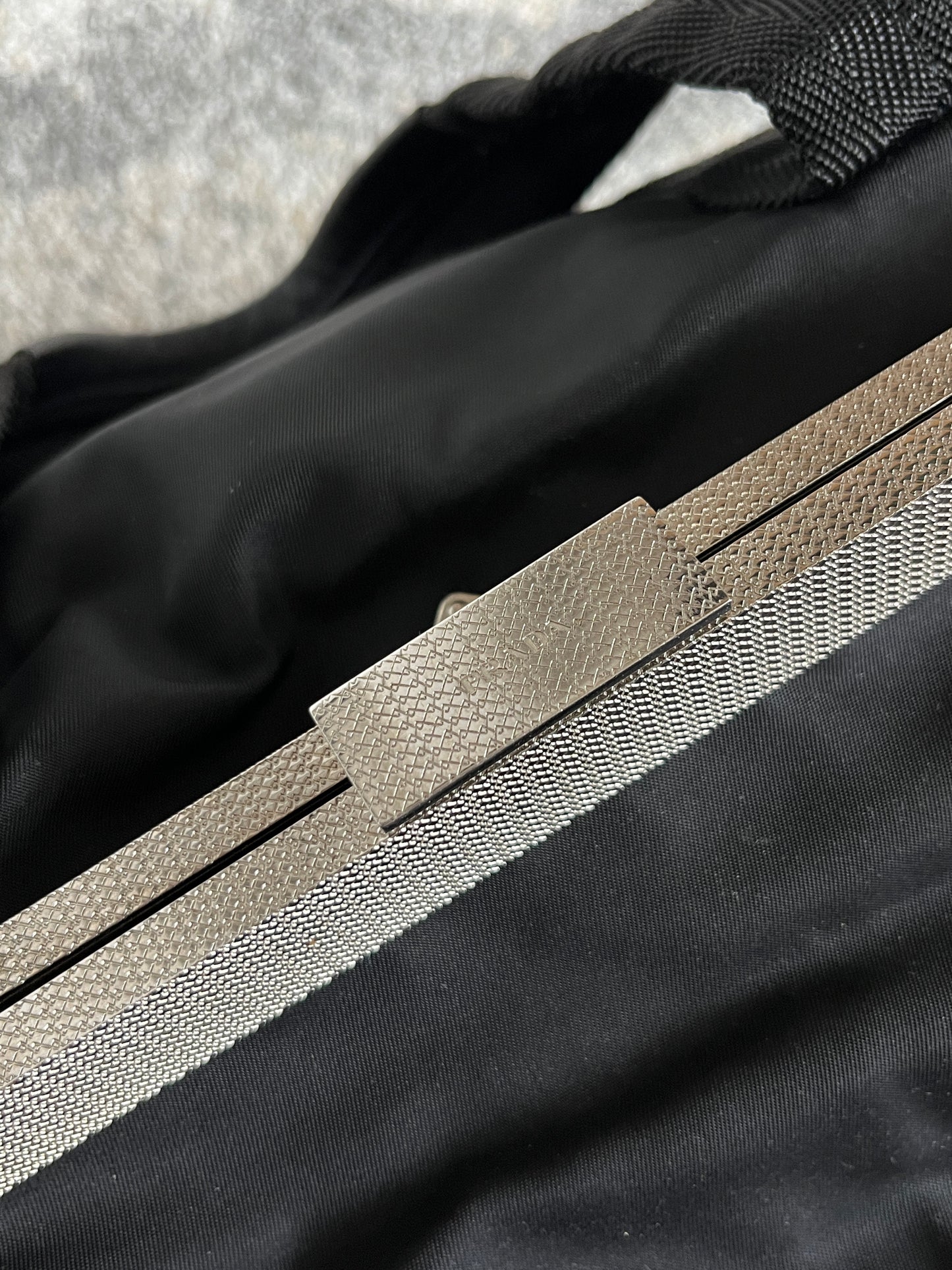 Prada 2010's wallet closure handbag