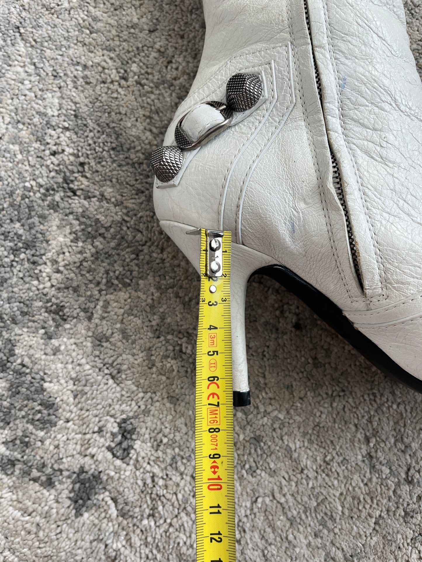 Balenciaga cagole leather boots