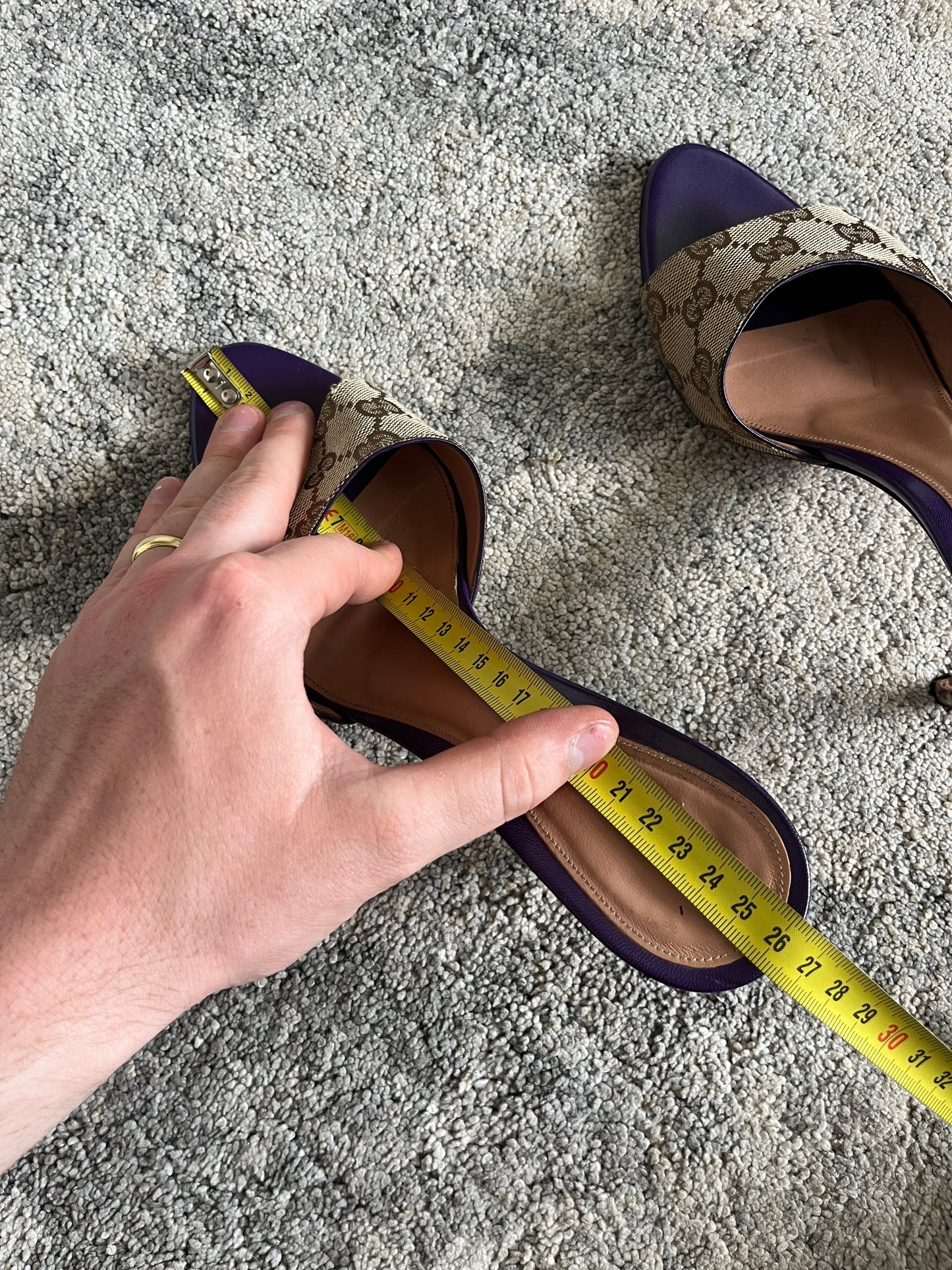 Gucci 2000's leather mules heels