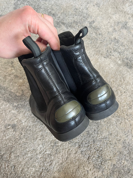 Miu Miu 2000's leather chelsea boots