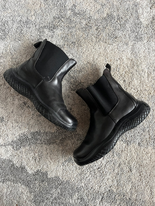 Prada FW1999 leather chelsea boots