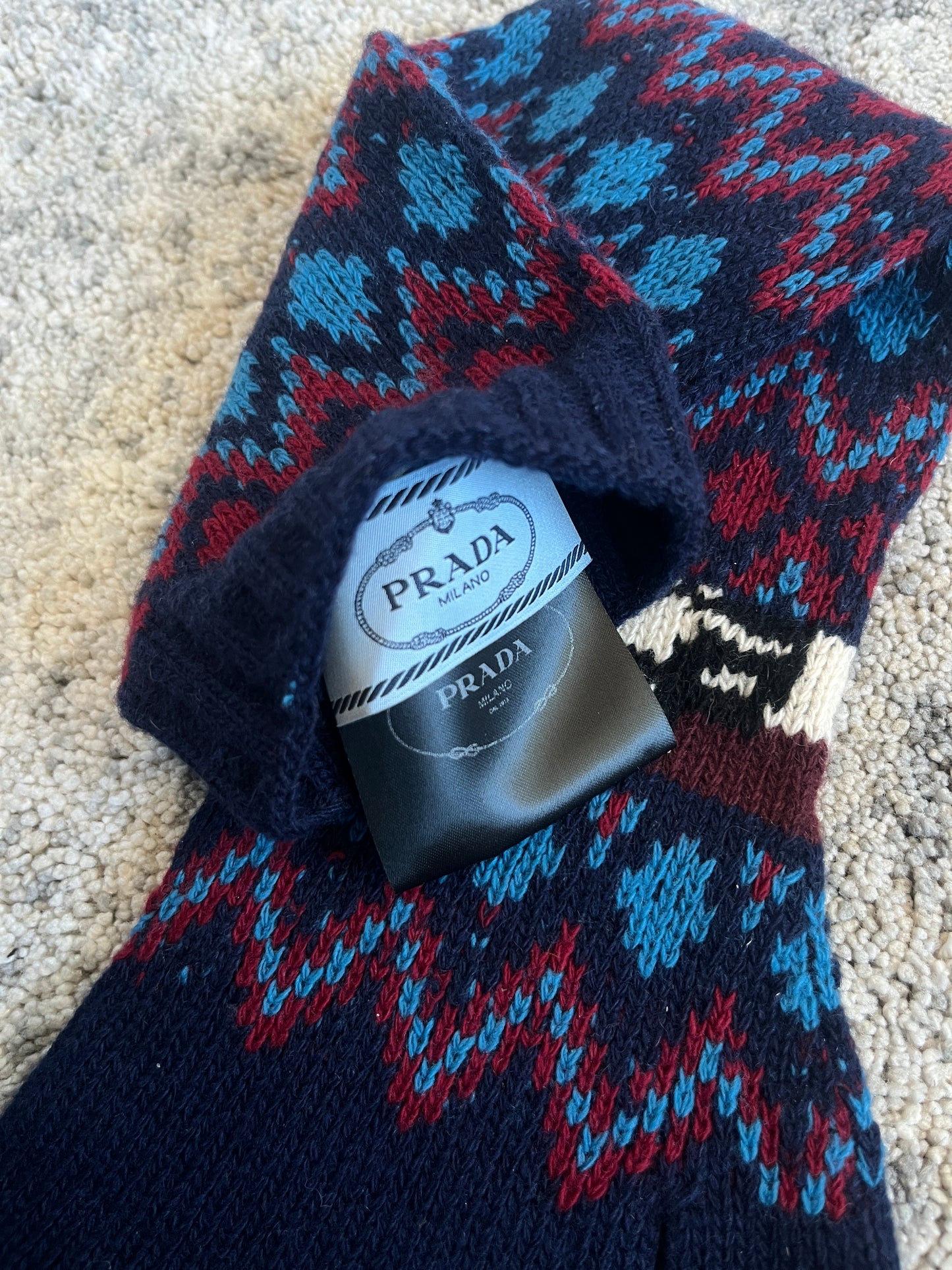 Prada FW2018 sample cashmere long gloves