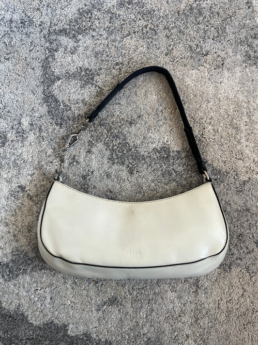 Prada FW2000 leather baguette bag