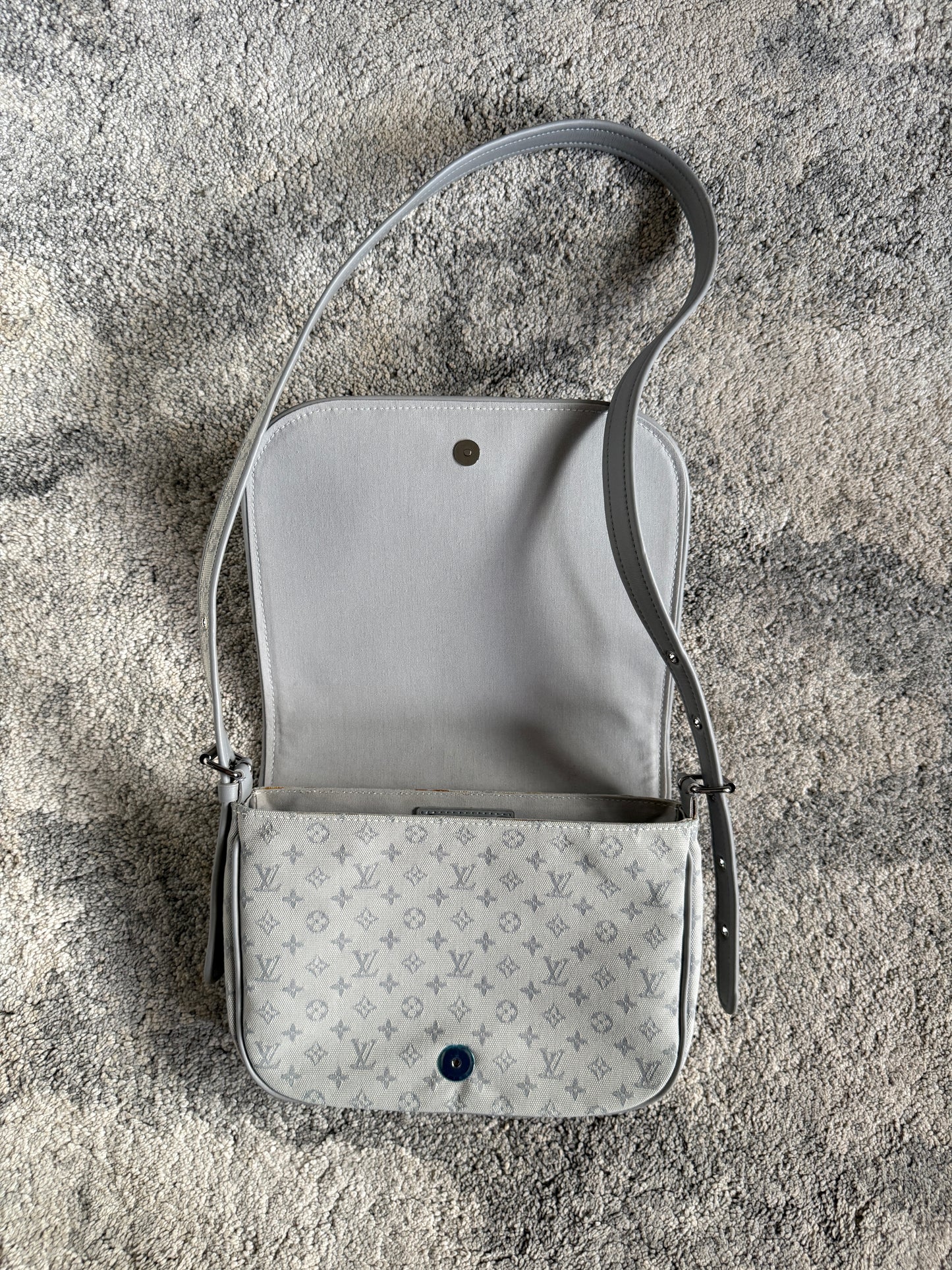 Louis Vuitton SS2002 Conte de fées monogram bag