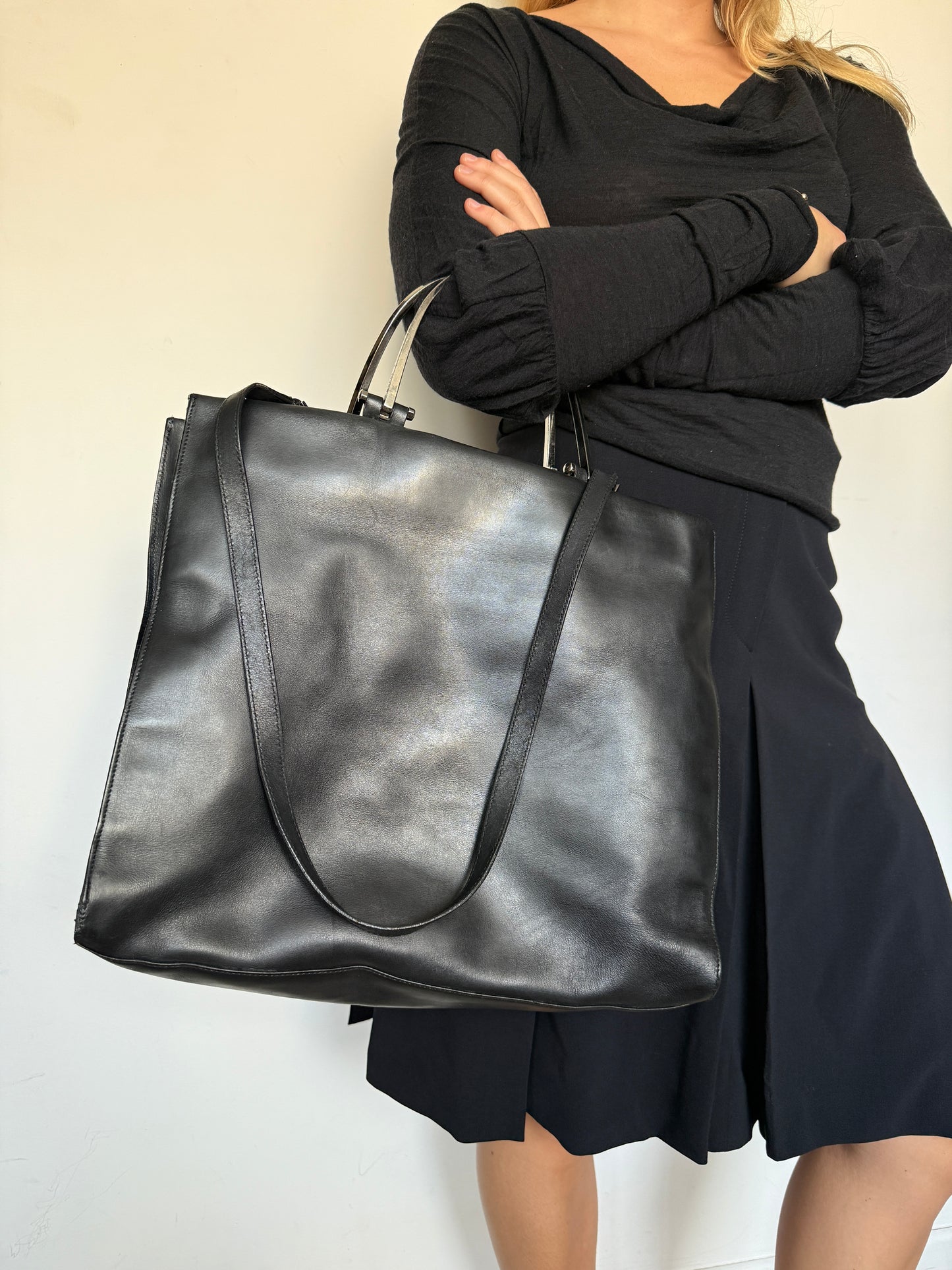 Gucci 2000’s leather metal handle