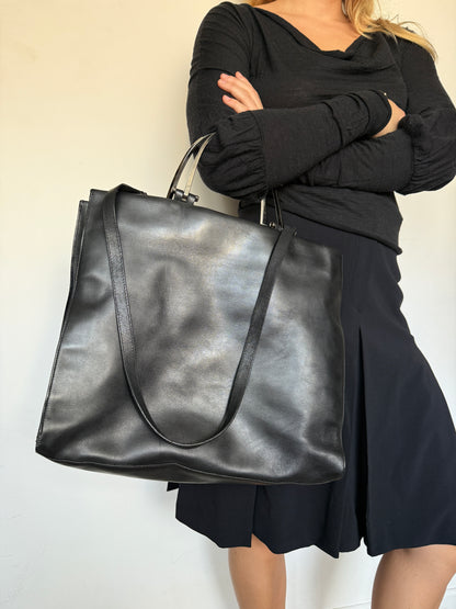 Gucci 2000’s leather metal handle