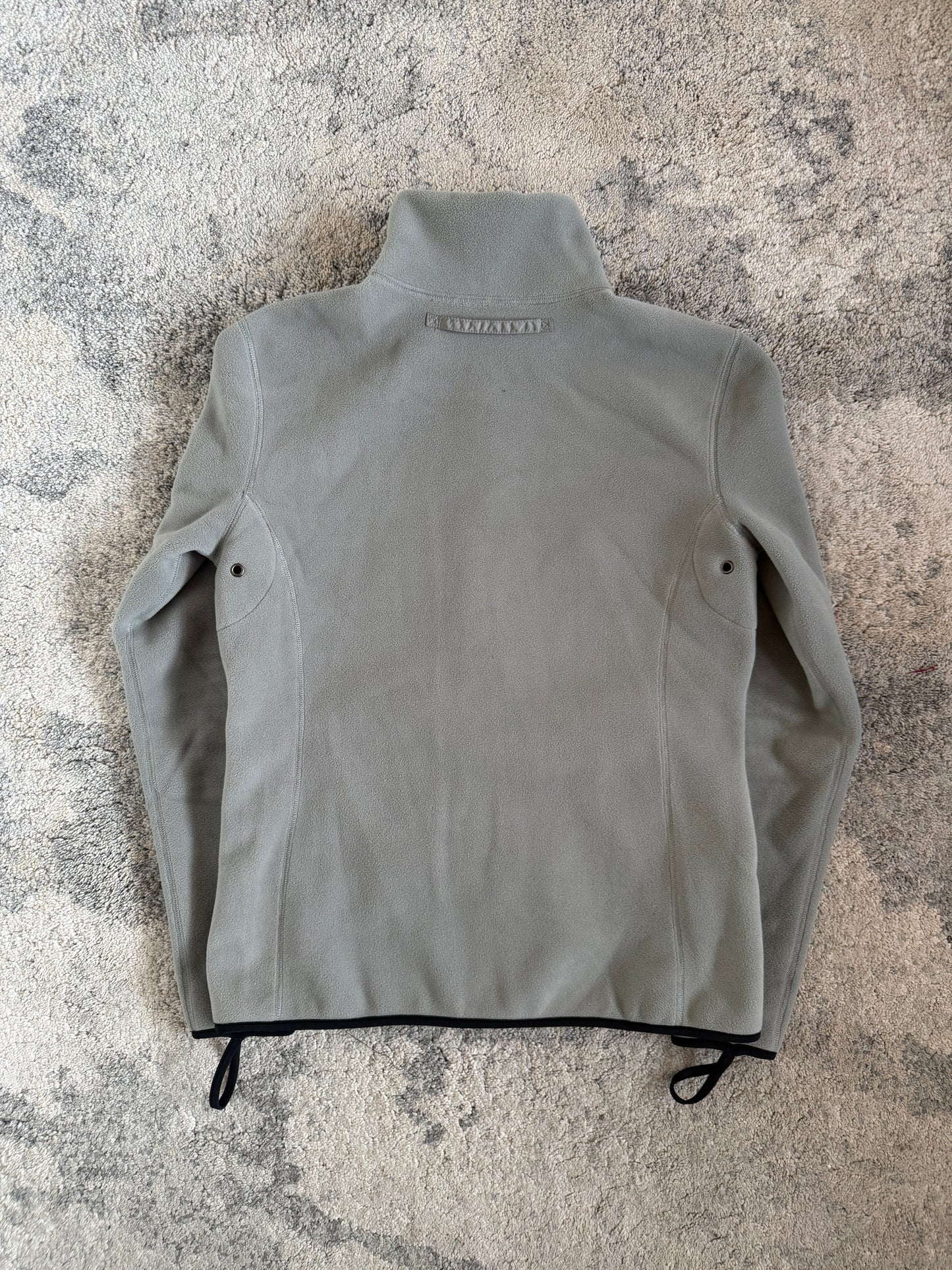 Prada 2000’s "Leading Ski Schools" fleece