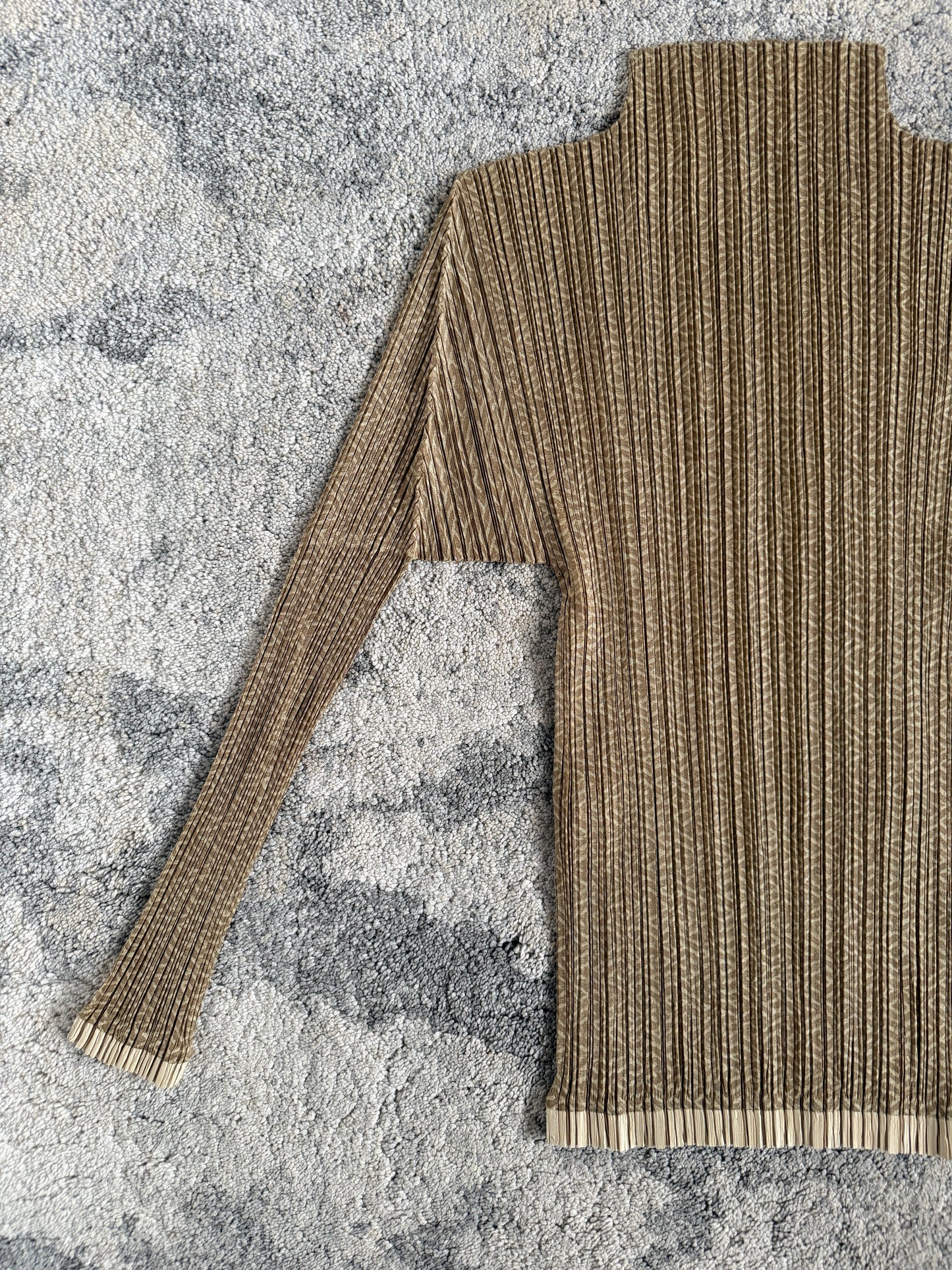 Issey Miyake 2000’s Pleats Please top