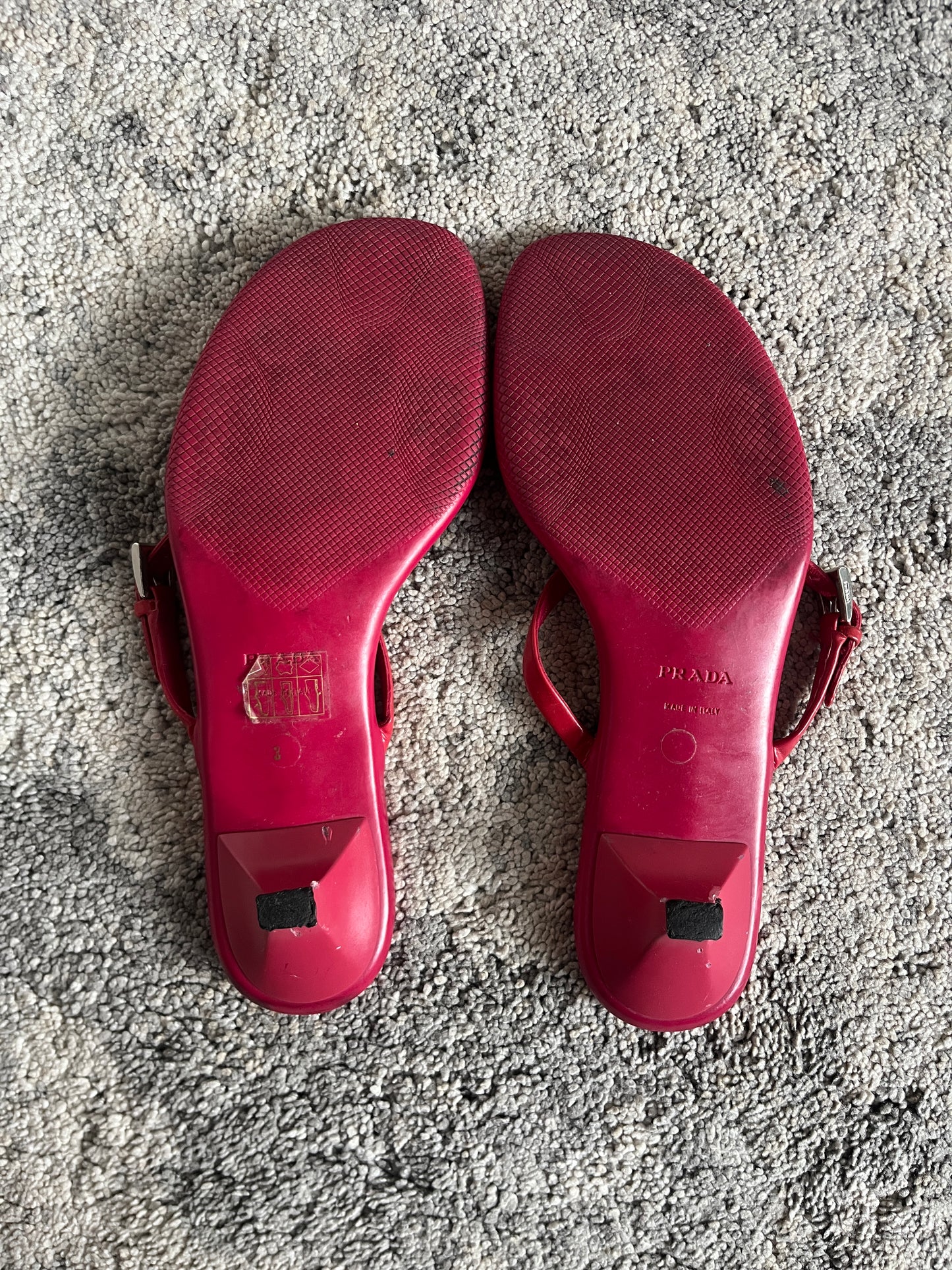 Prada 2000’s heels flip flop