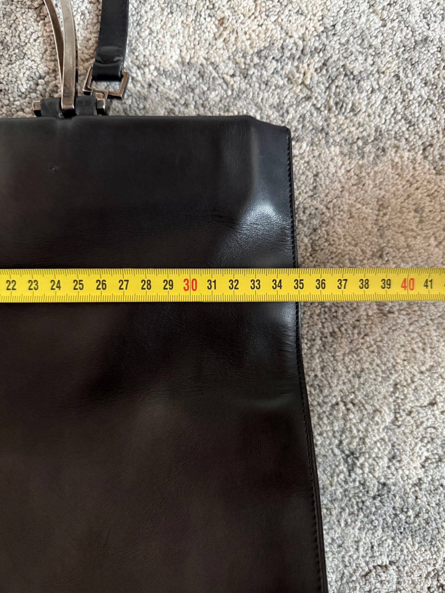 Gucci 2000’s leather metal handle