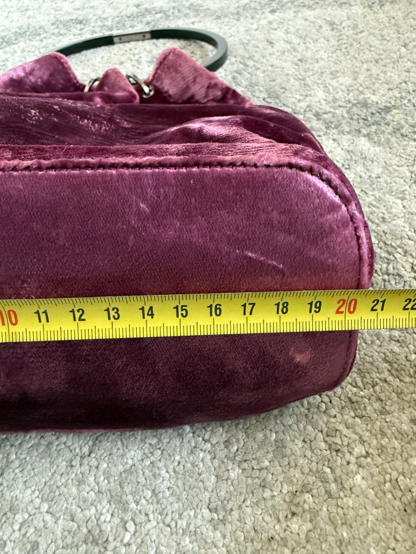 Gucci FW1999 velvet mini bucket bag