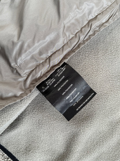 Prada 2000’s "Leading Ski Schools" fleece