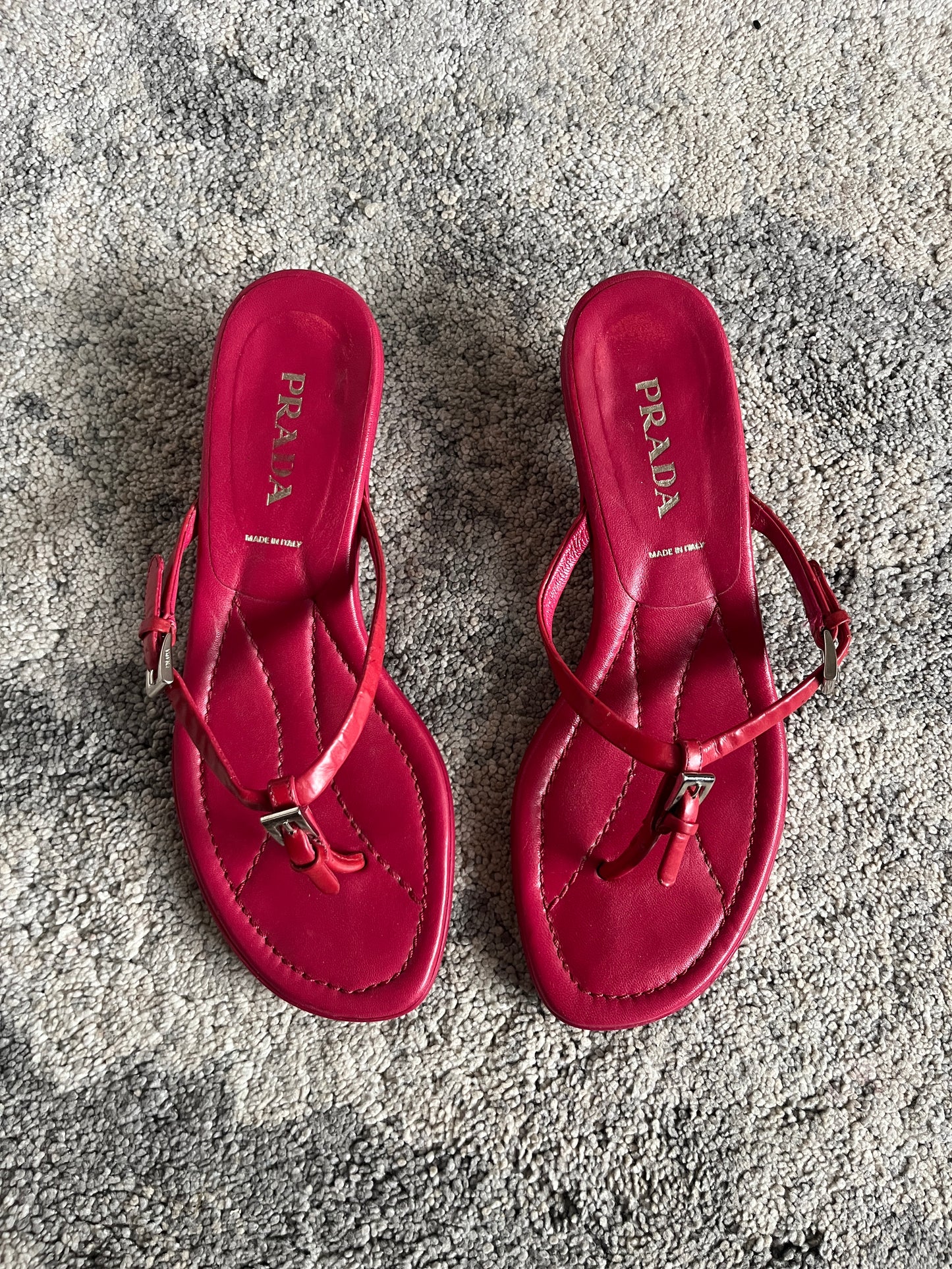 Prada 2000’s heels flip flop