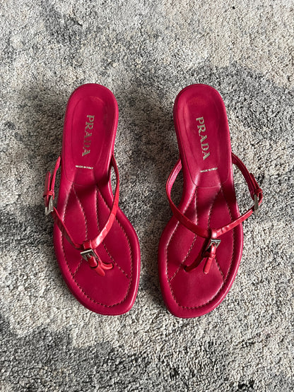Prada 2000’s heels flip flop