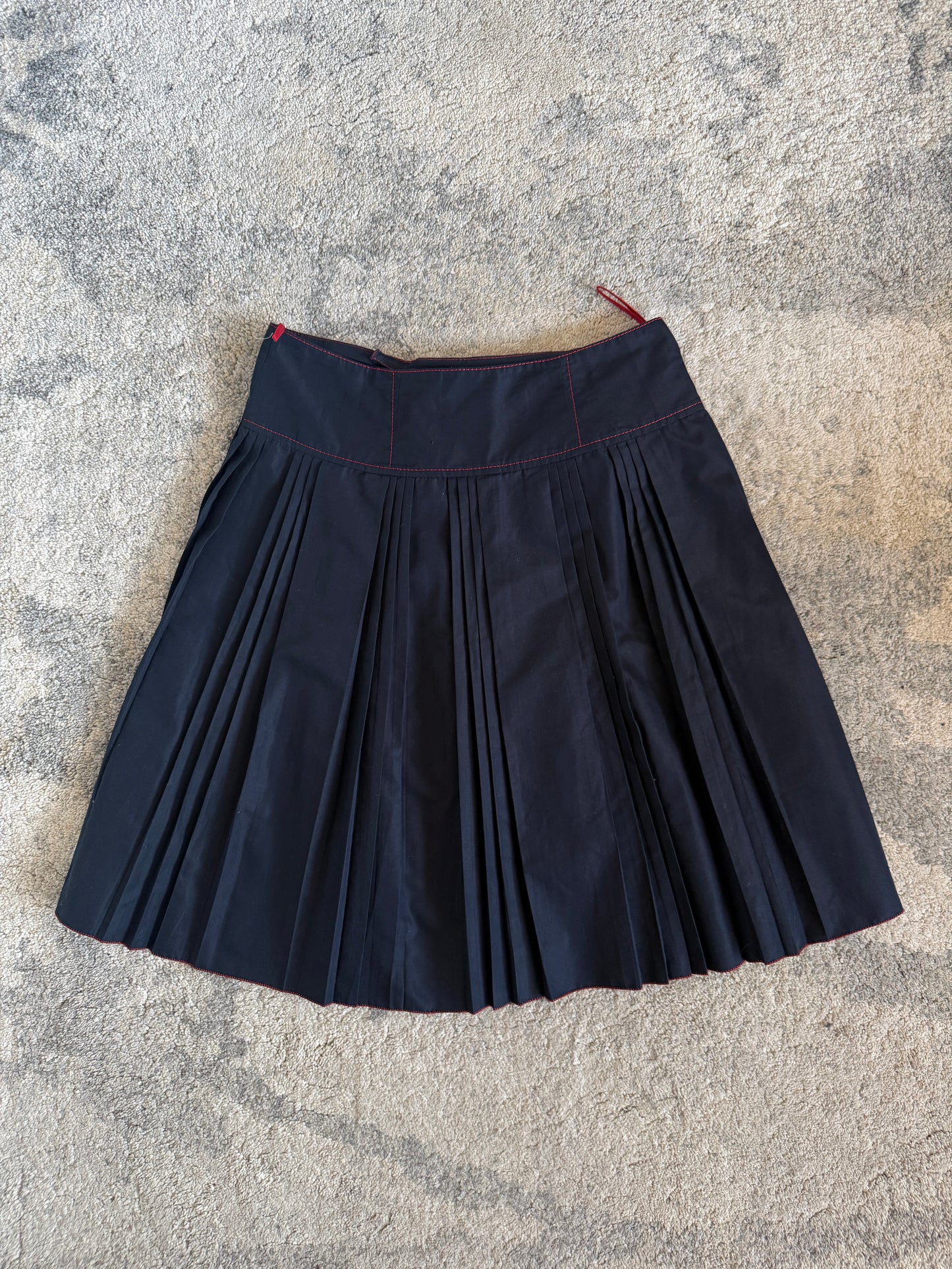 Prada 2000’s cotton pleated skirt