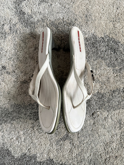 Prada 2000’s flip flop heels