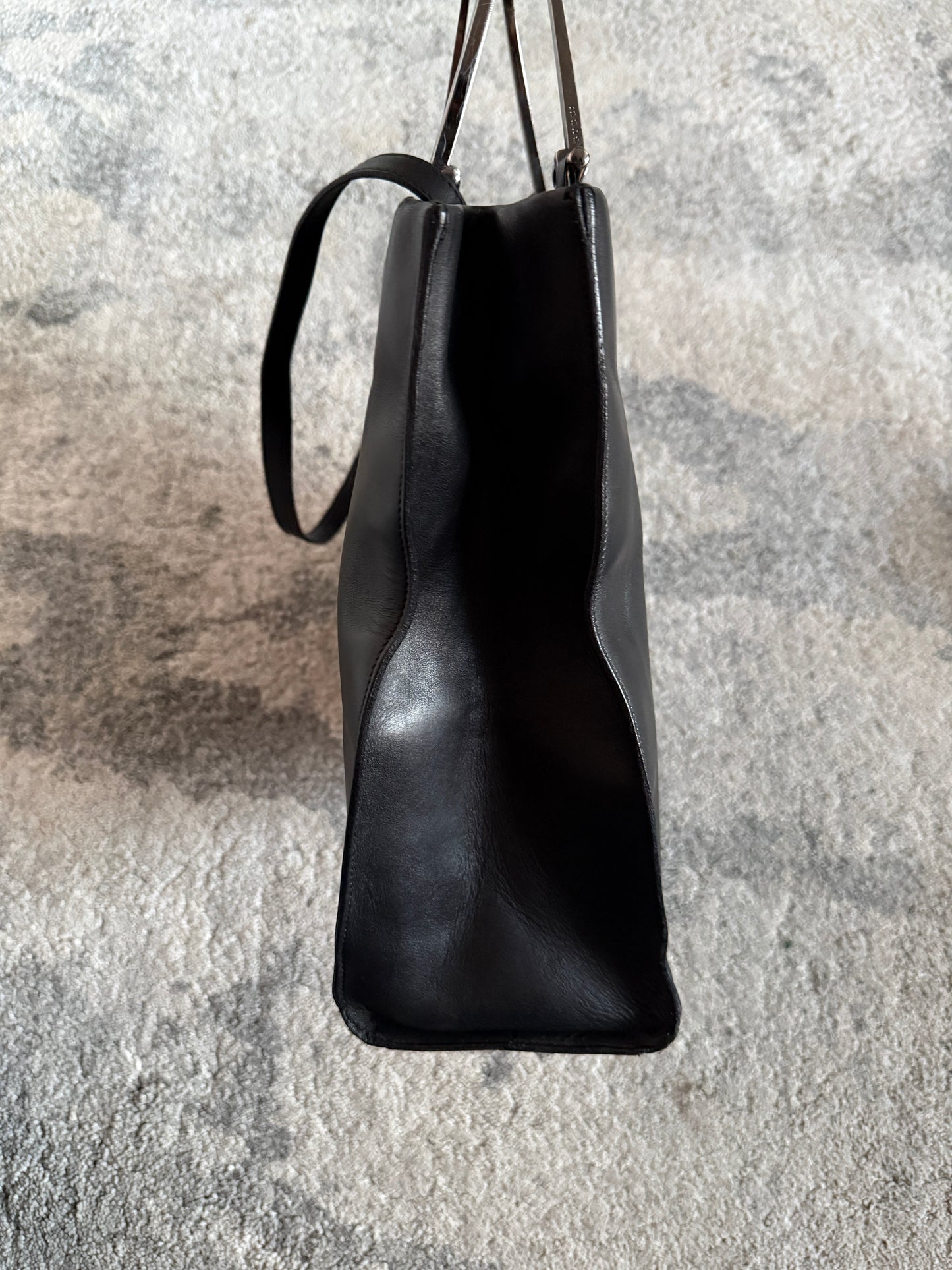 Gucci 2000’s leather metal handle