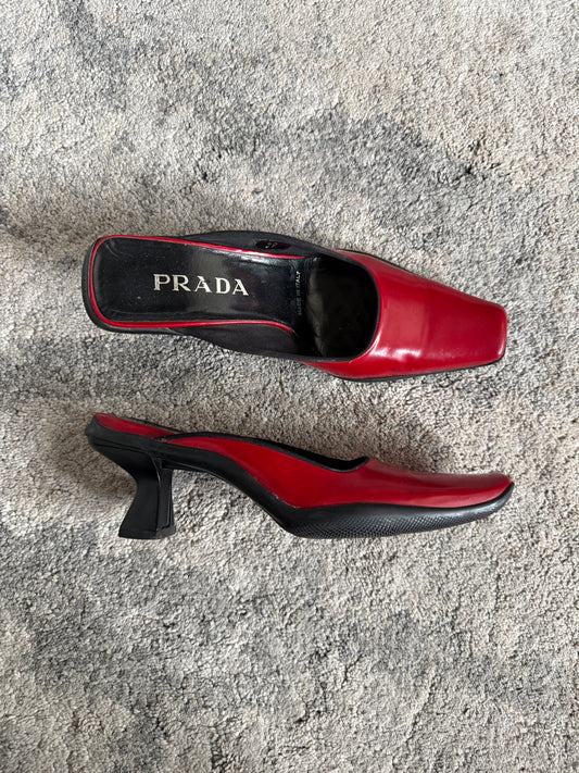 Prada FW1999 leather mules