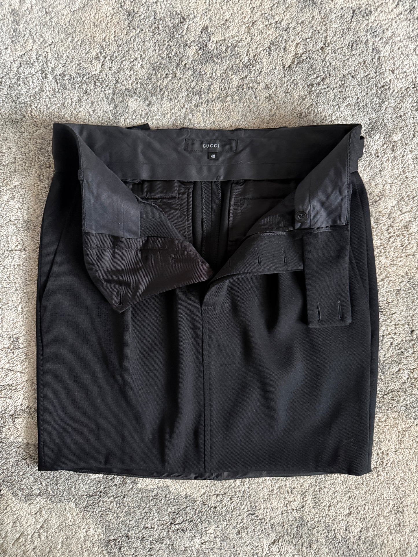 Gucci FW1998 wool mini skirt by Tom Ford