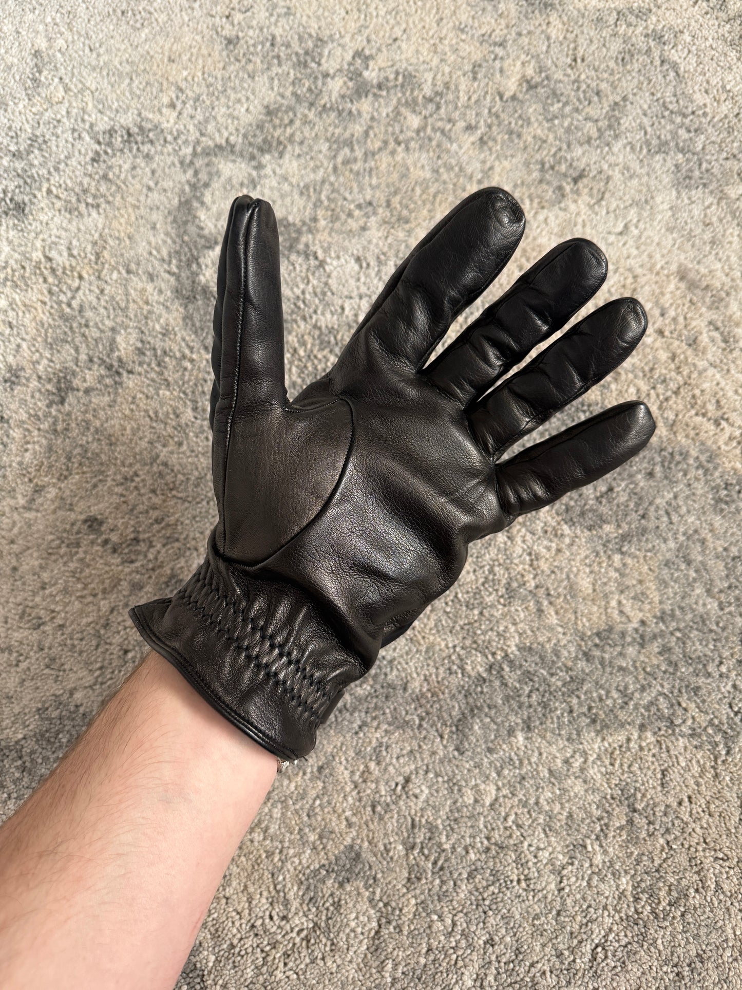 Prada 2000’s nylon & leather gloves with cashmere lining