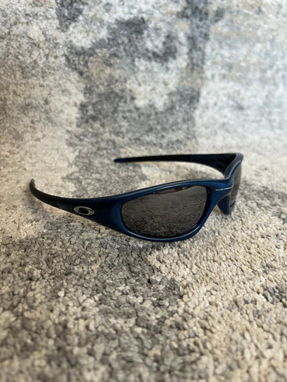 Oakley 2000's straight sunglasses