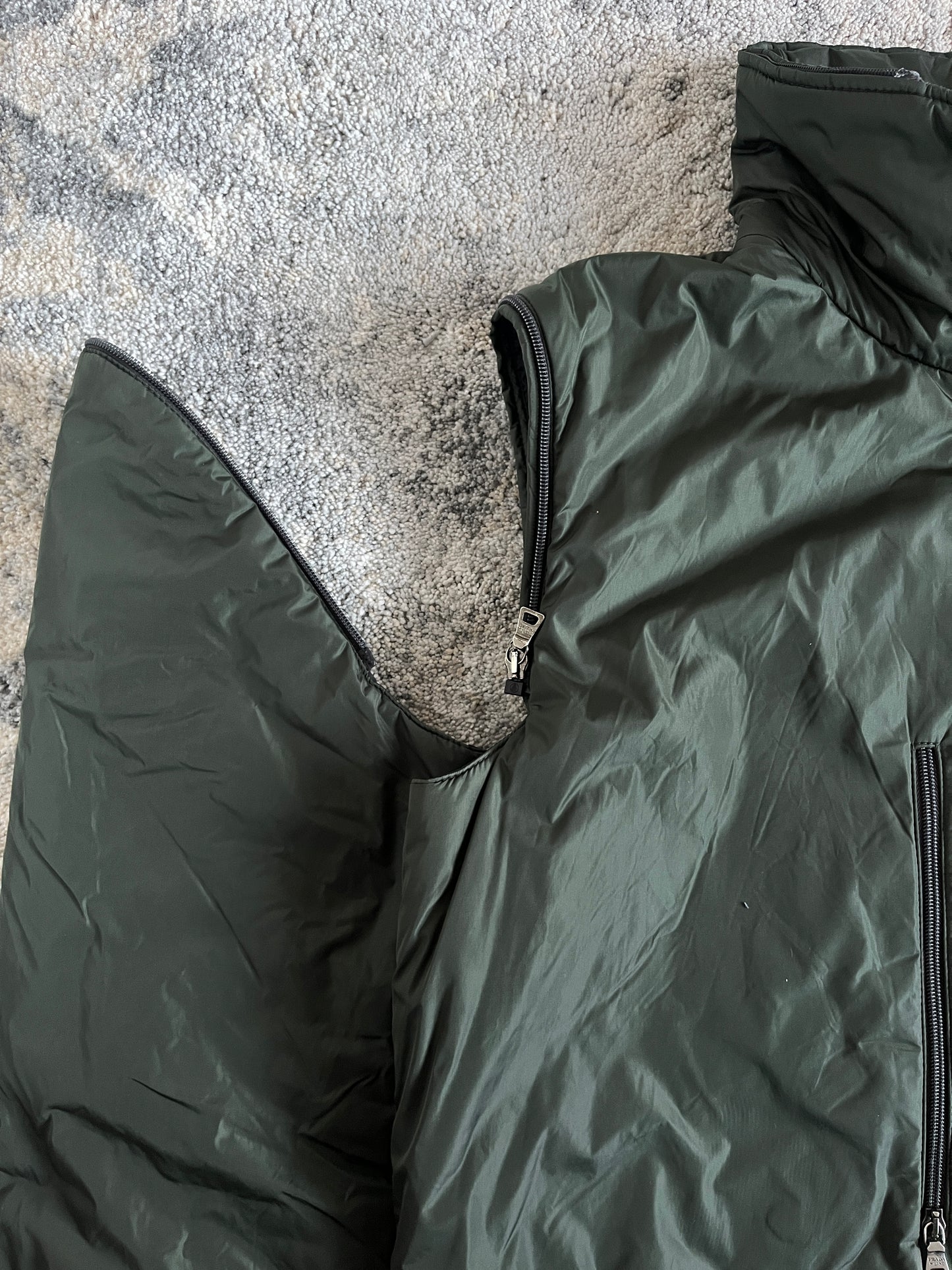 Prada FW2000 nylon padded convertible jacket