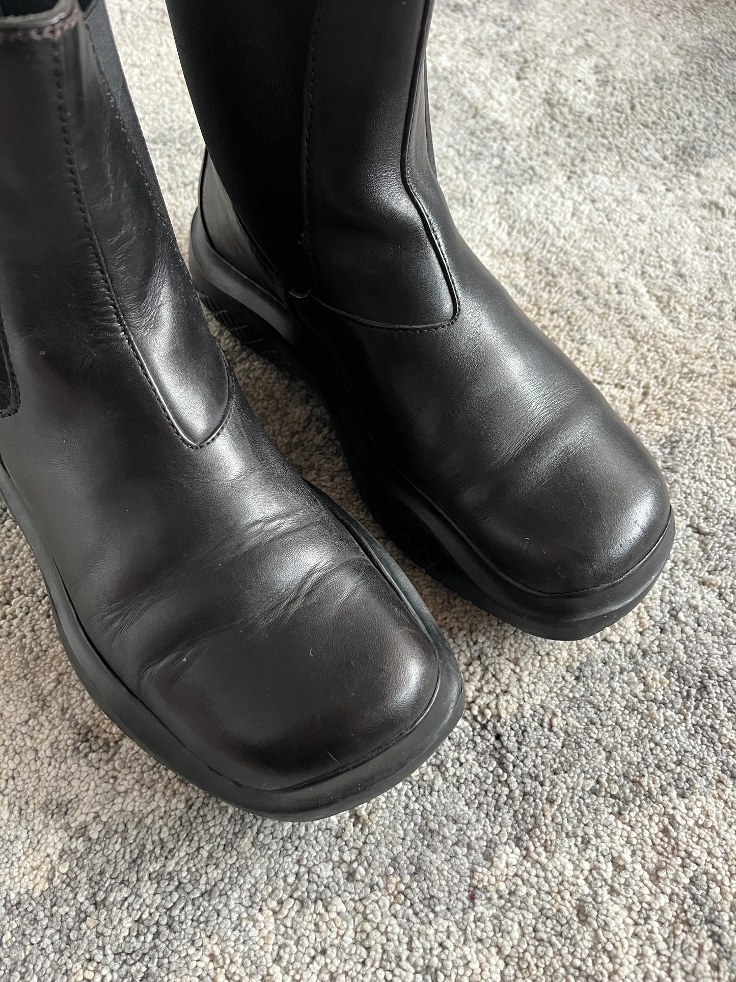 Prada FW1999 leather chelsea boots