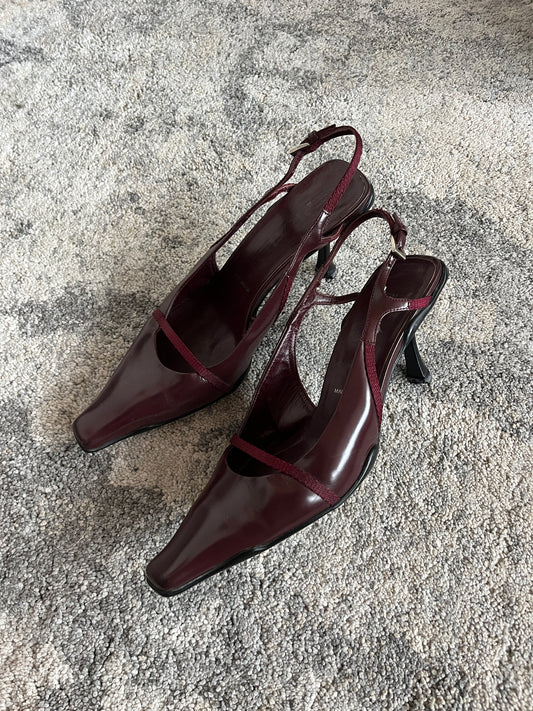 Prada 2000 leather kitten heels