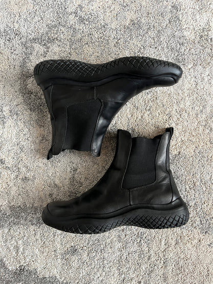 Prada FW1999 leather chelsea boots with vibram soles