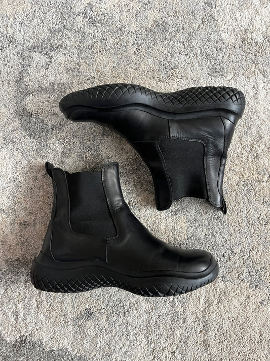 Prada FW1999 leather chelsea boots with vibram soles