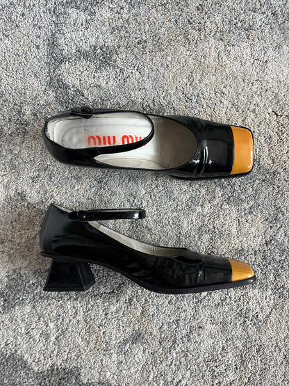 Miu Miu 1990's patent leather shoes